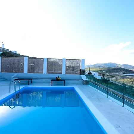 Paradise - Irina's Oasis Country house Ftelia (Mykonos)