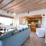 Irina Mykonos Hétvégi ház