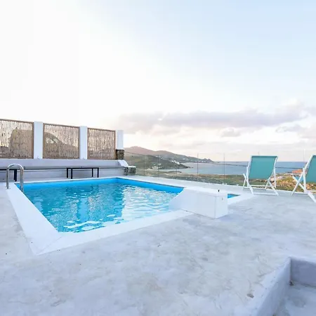 Irina Mykonos * Ftelia (Mykonos)