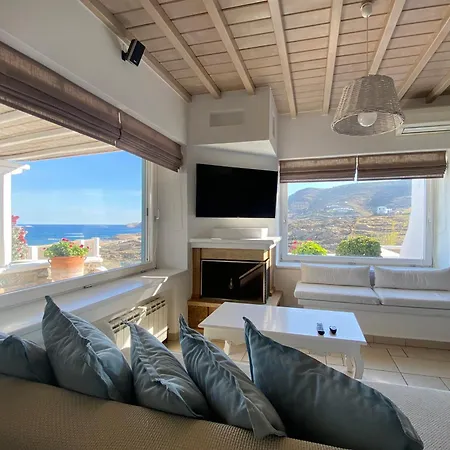 Irina Mykonos Фтелия