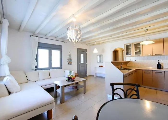 Irina Mykonos Kır Evi