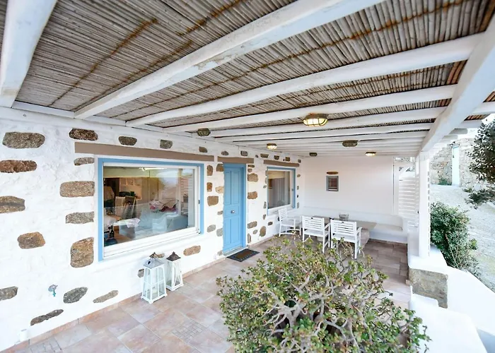 Irina Mykonos Kır Evi