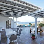 Irina Mykonos *