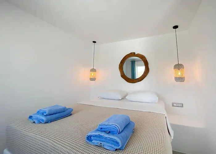 Irina Mykonos * Ftelia (Mykonos)