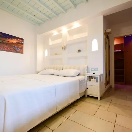 Irina Mykonos Kır Evi Ftelia (Mykonos)