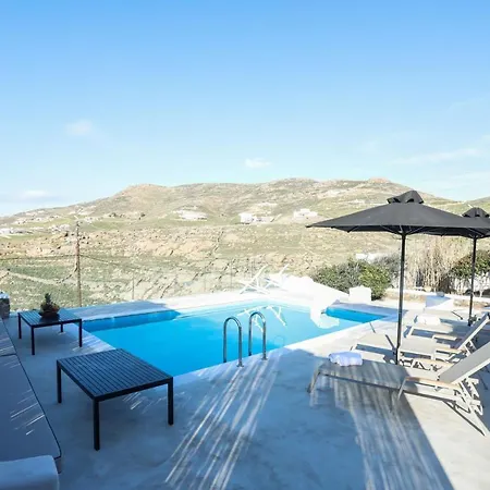 Irina Mykonos Kır Evi *